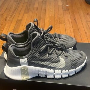 Nike Gray Athletic Shoes Nike Free Metcon 3
'Atmosphere Grey'